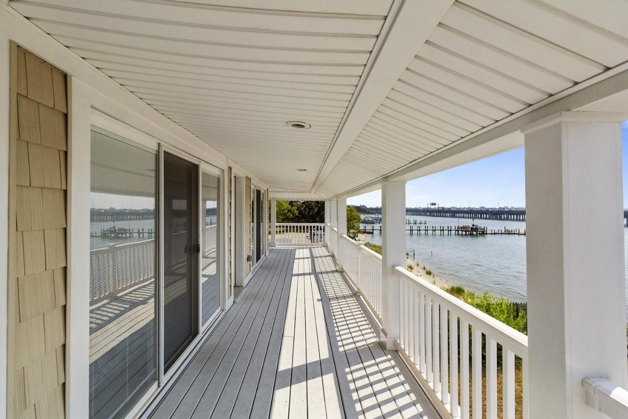 Water Front Delight On The Bay Home Norfolk Exterior photo